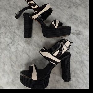 DKNY Yadira Platform Heeled Sandal  Zebra Print Size 8